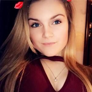 Meet your Posher, Avery